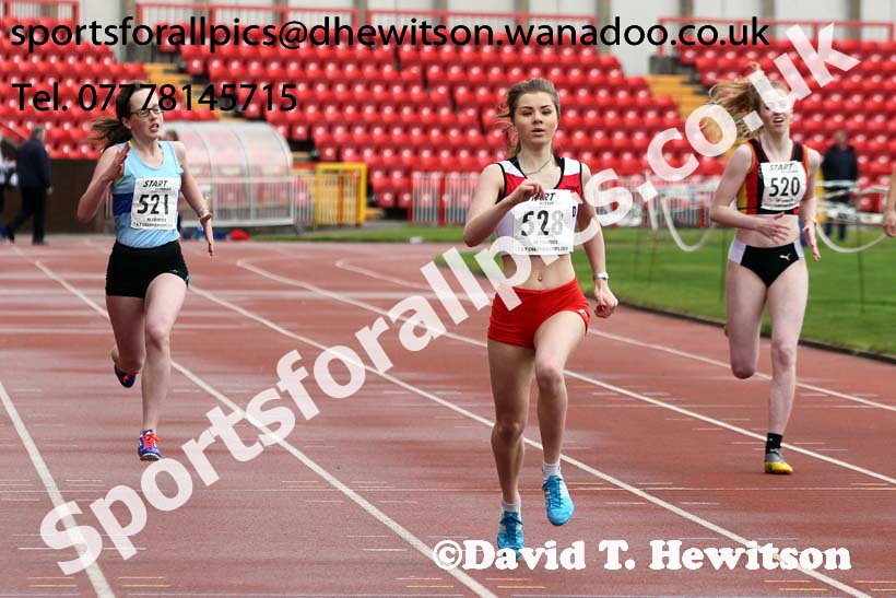 Womens under-17s, North East Track and Field Champs., Gateshead. Photo: David T. Hewitson/Sports for All Pics